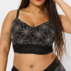 Torrid - Spiderwebs Lace Bralette (size 00 - NWT)
